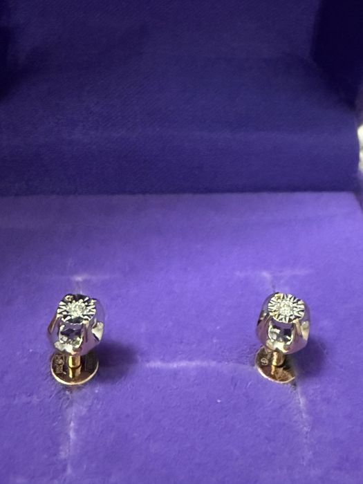 Бриллиантовые пусеты