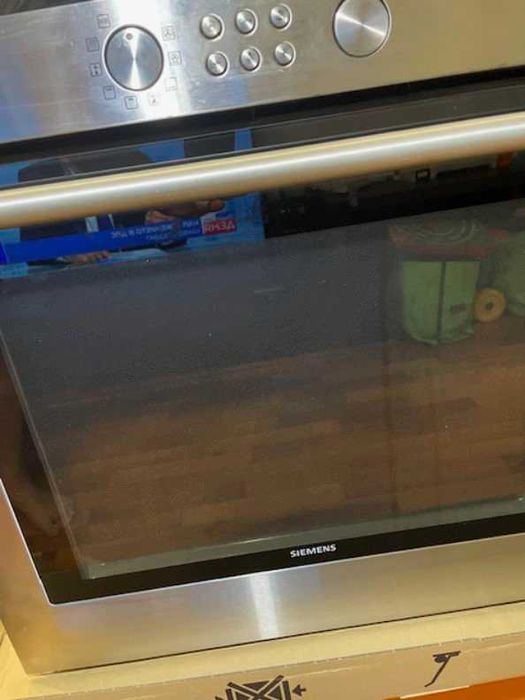 Фурна за вграждане SIEMENS
