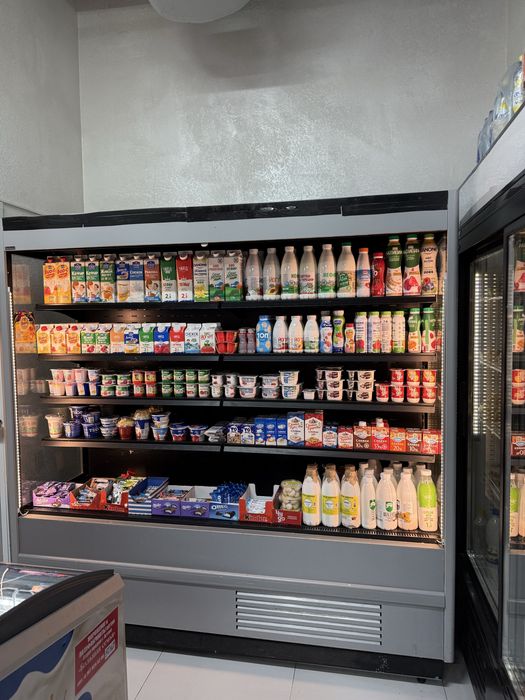 Холодильник витринный