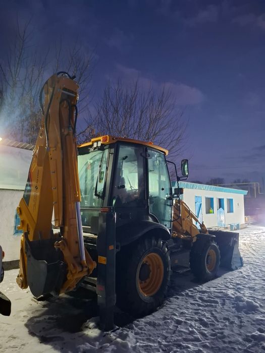 Услуги экскаватора-погрузчика 3в1