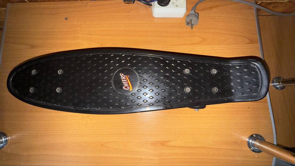 Продаётя скейт новый