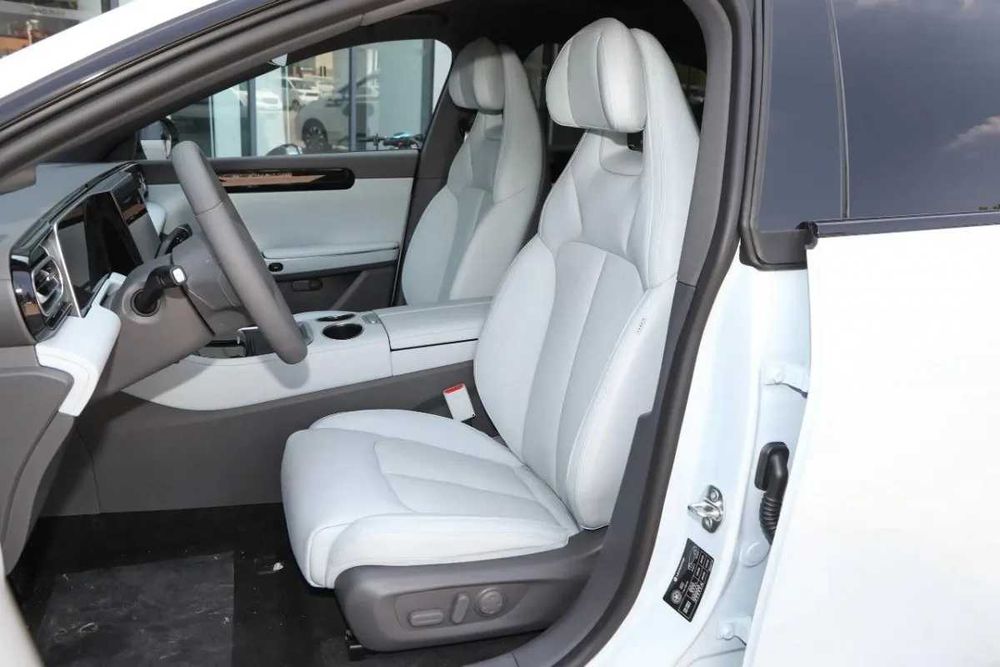 Leapmotor C01 comfort hybrid 216 naqd va nasiya