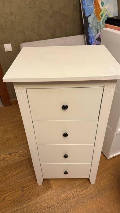 Set: birou, cuburi si corp cu sertare