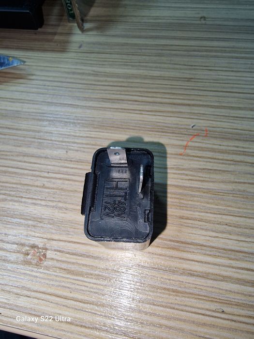 Releu semnalizare 48v-72v  scuter tricicleta electrice