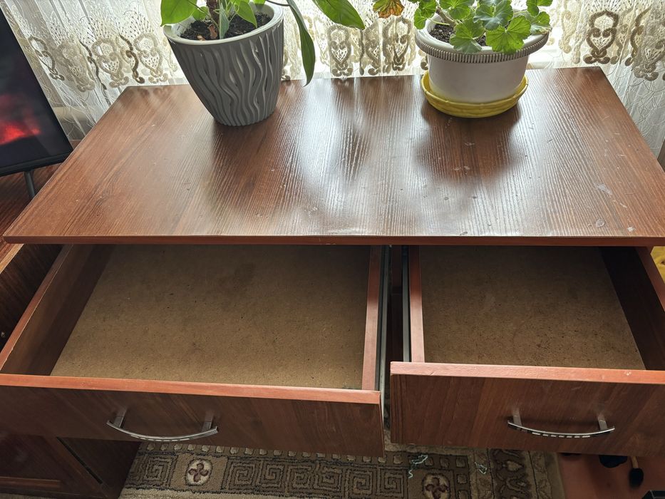 Продам письменный стол