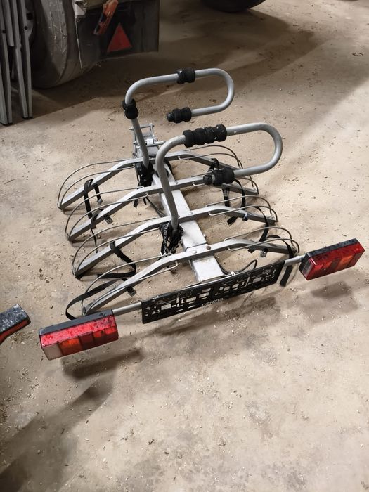 Suport pentru 4 biciclete