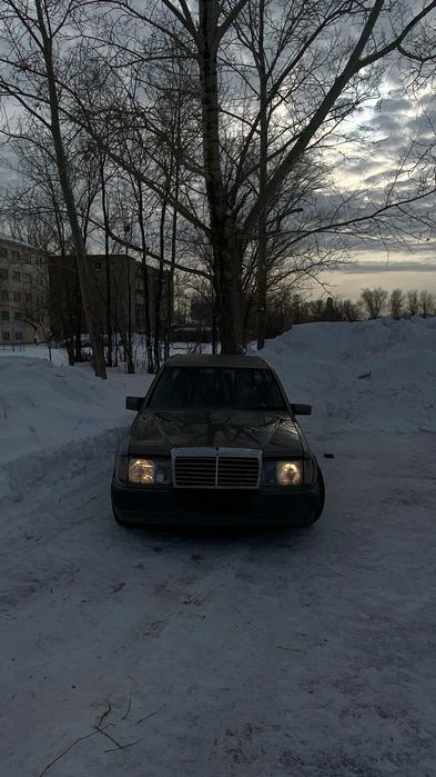 Мерседес  бенс 230