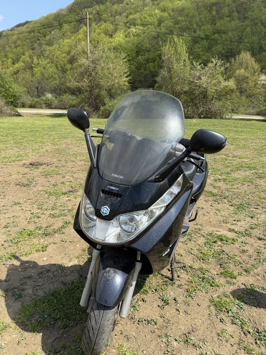 Скутер Piaggio X8