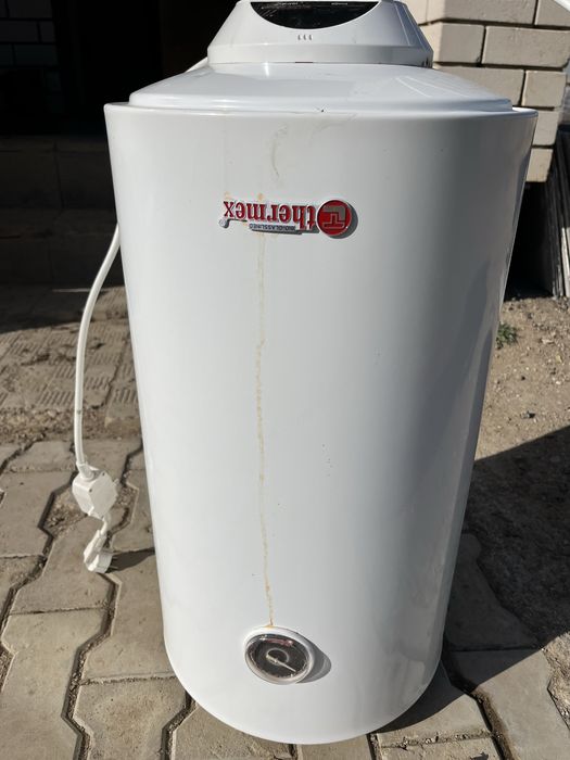 Продам бойлер , 50 литров