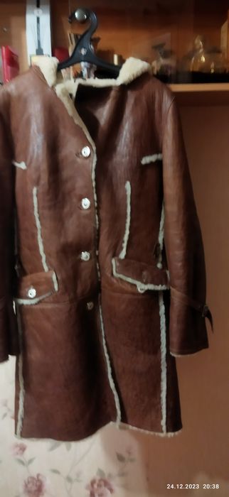 Продам женскую дубленку