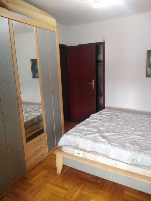 Дава се под наем Тристаен апартамент в Пловдив, Кършияка - 90 кв.м за 548.25 € - Снимка #7