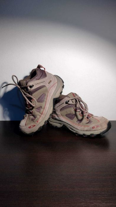 Ghete Salomon mărimea 36 2/3
