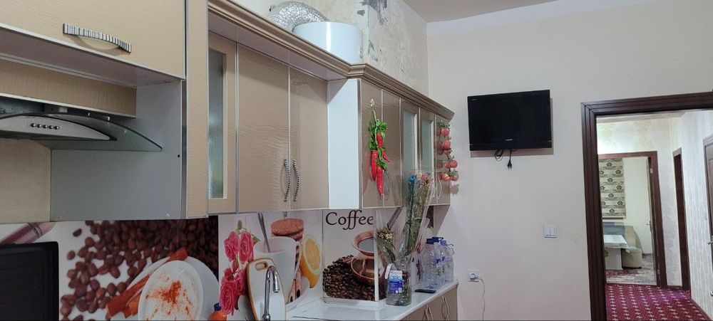 Санат саройи олдида Янги курилган Дом