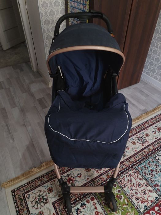 Продам коляску БУ