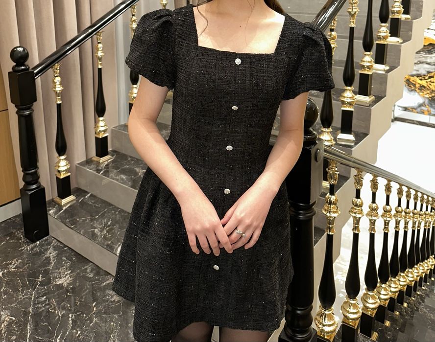 Продаю черное платье