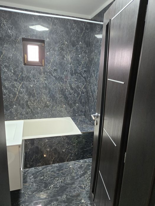 Inchiriez apartament in podu de fier