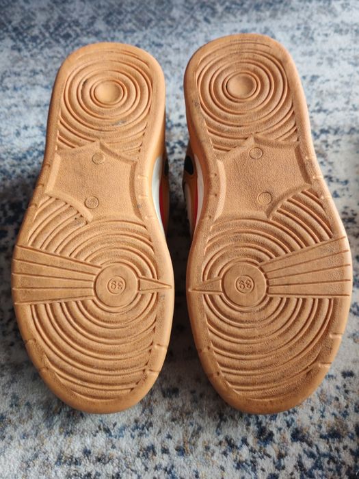 Încălțăminte mărime 39