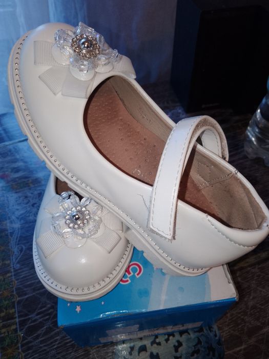 Продам туфельки.