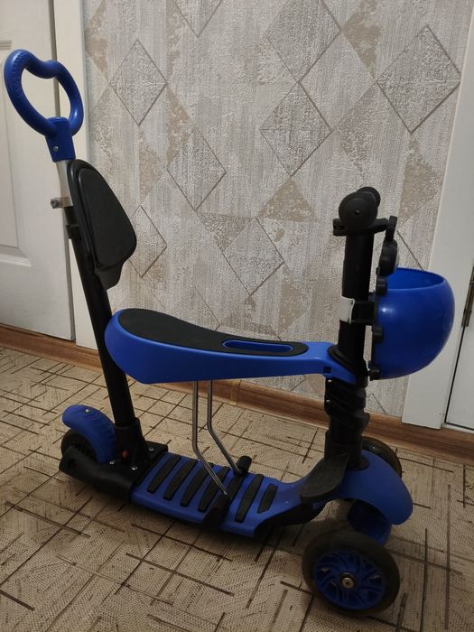 Продам детский самокат 3 в 1