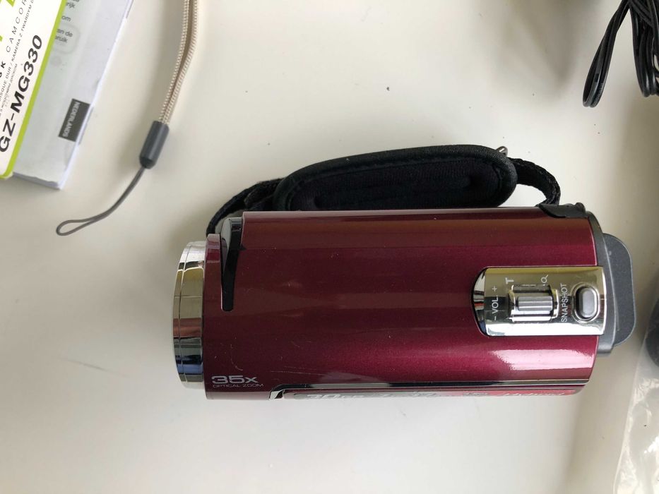 JVC Everio GZ-MG330 Hybrid Camcorder-30GB Hard Drive