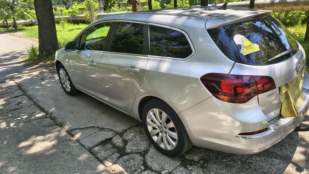 Opel Astra j sport tourer