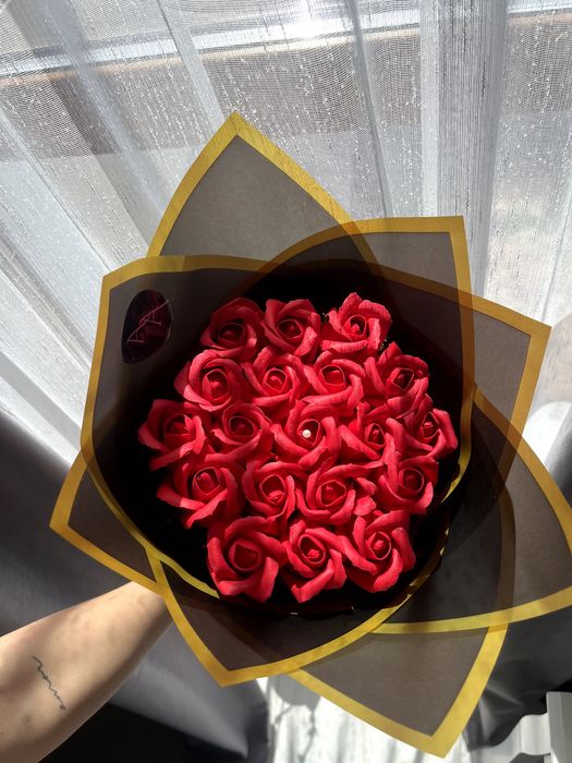 Buchet trandafiri săpun/ stitch initiala ursulet/ valentine s day