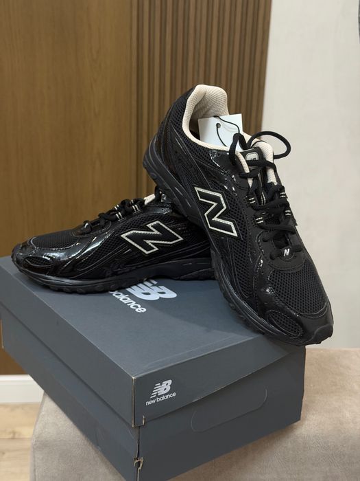 Unisex New Balance 204L