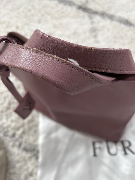 Furla  естествена кожа