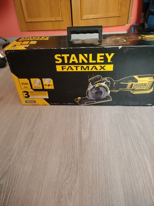 Vând Stanley Fatmax 650w