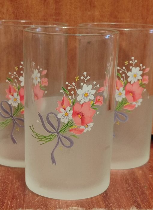 Стаканы стеклянные