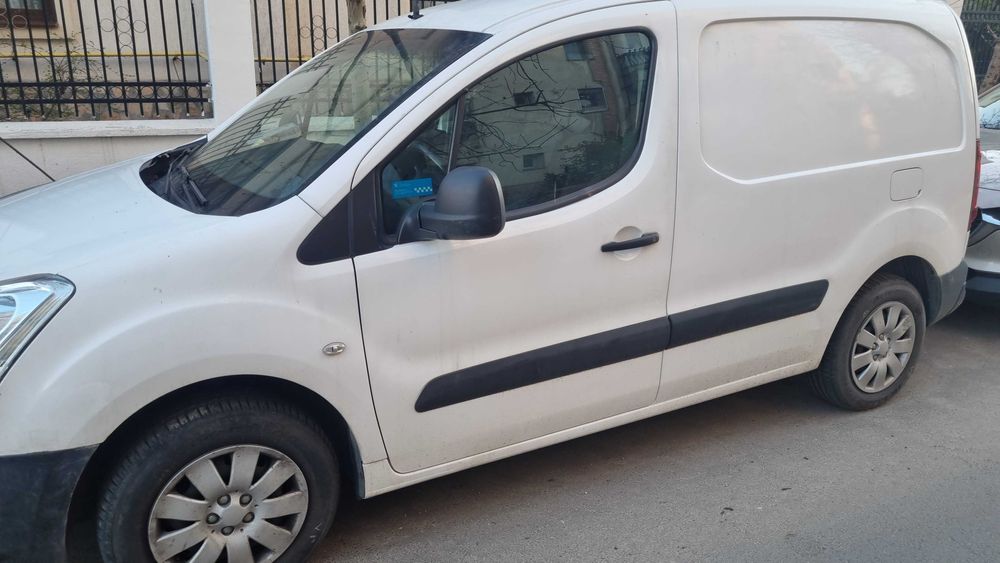 PEUGEOT  2017 — imagine 3