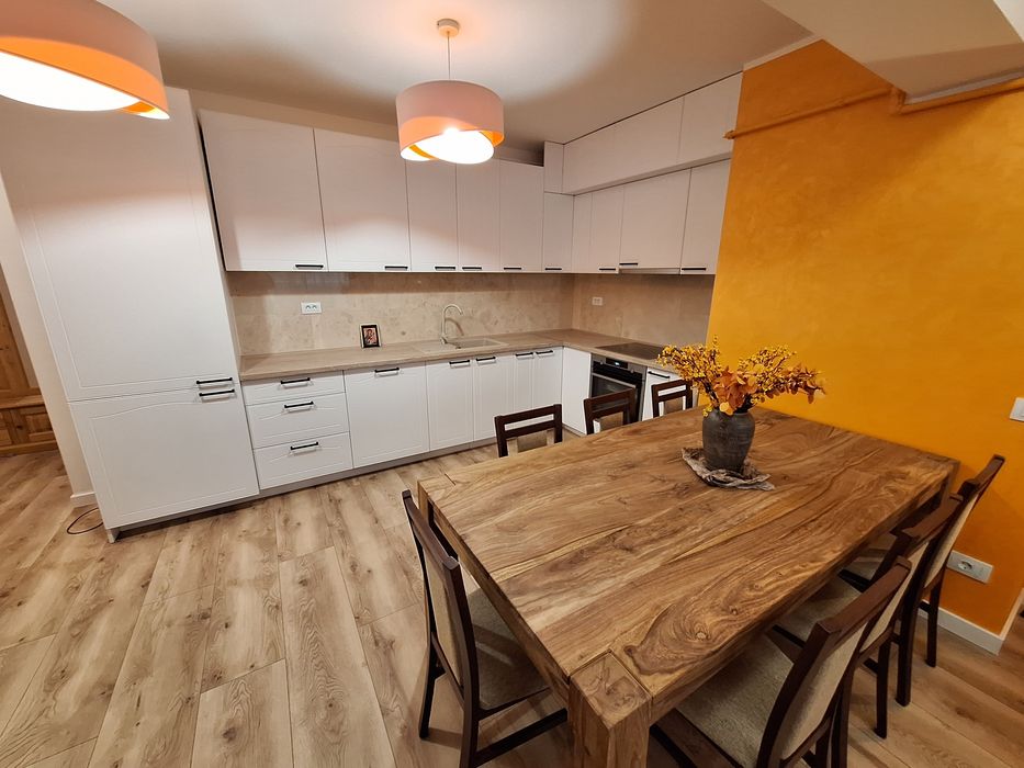Închiriez apartament două camere