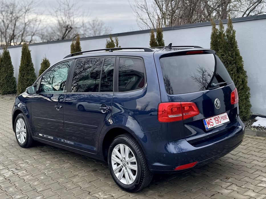 Volkswagen Touran Style • 2.0 TDI | 140 CP | Euro 5 | 2012 | Garantie