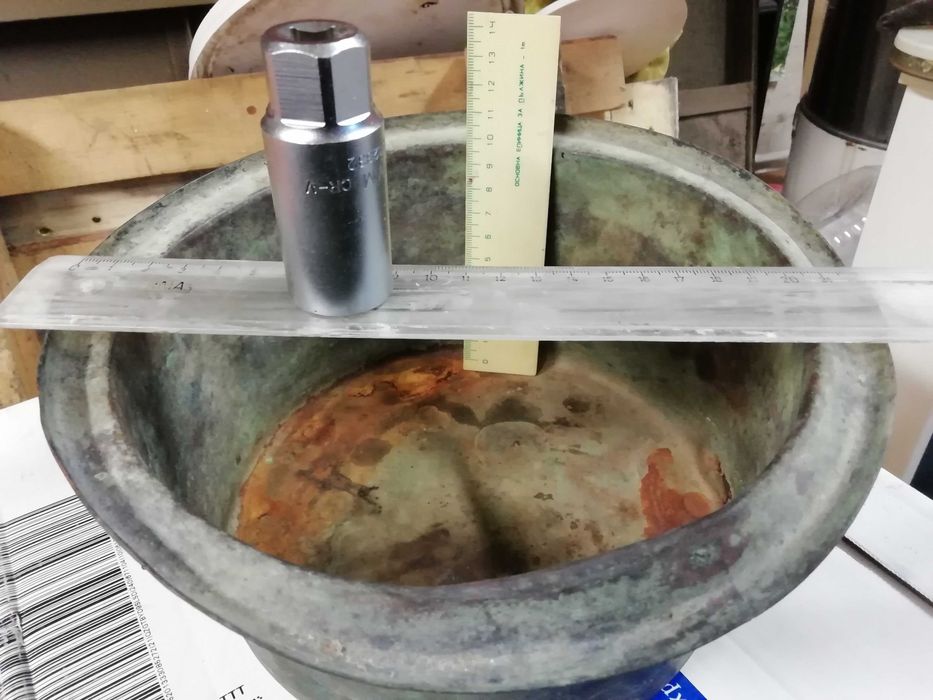 старинни медни старинни съдове /котли/