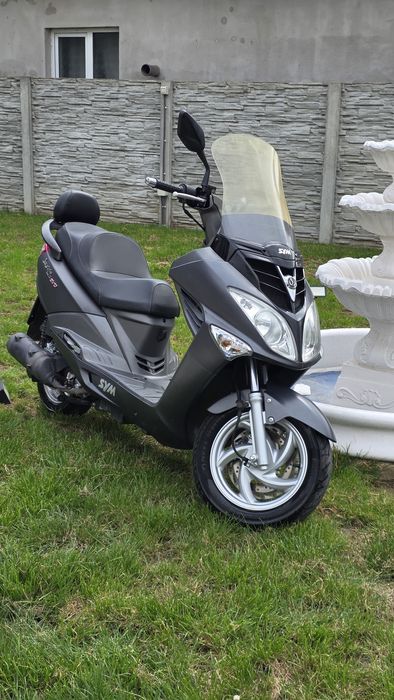 Vând maxi-scuter Sym 2013 EVO 125CC