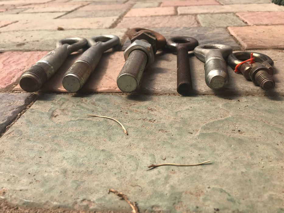 Буксировочные  крюки