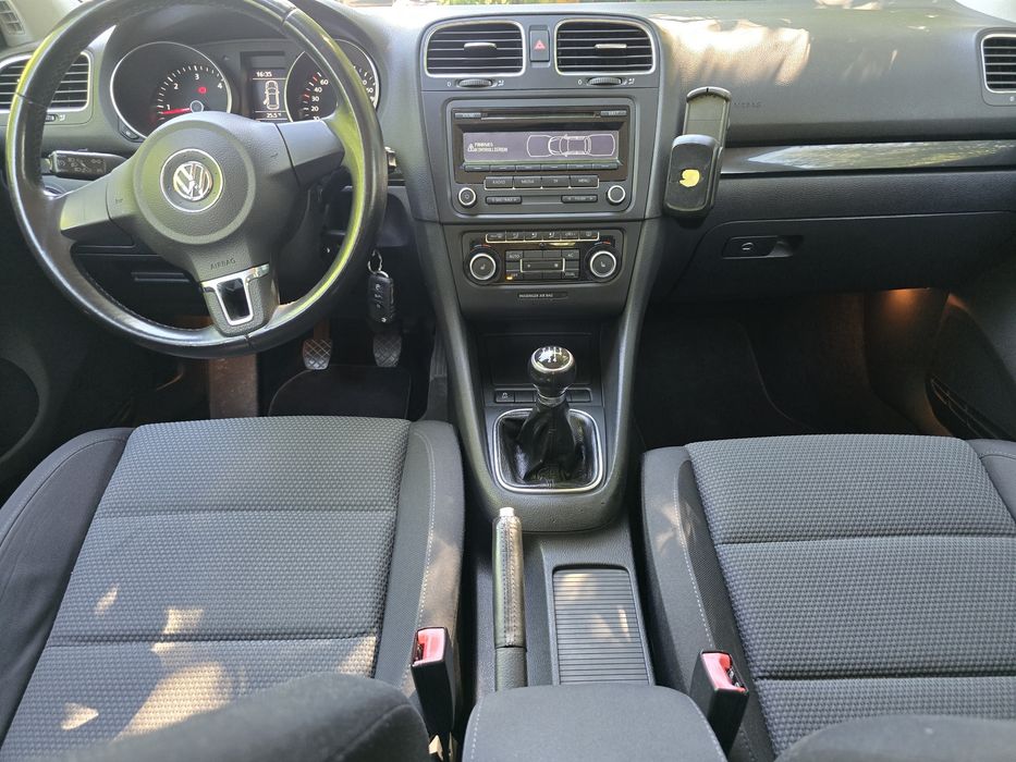 VOLKSWAGEN Golf 2012 — imagine 5