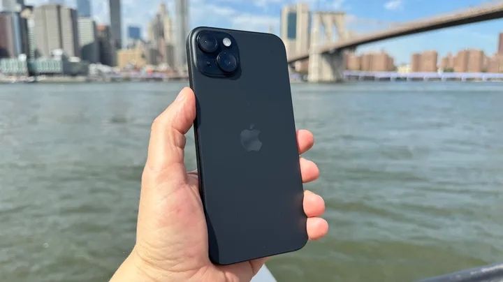 Iphone 15 plus 256гб