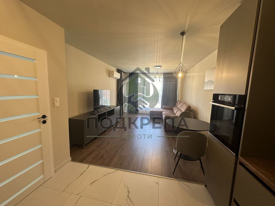 Дава се под наем Двустаен апартамент в Пловдив, Христо Смирненски - 70 кв.м за 433.5 € - Снимка #2