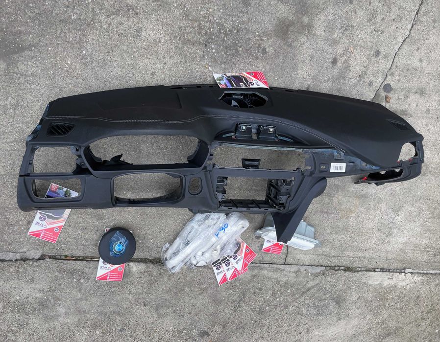 BMW F30 plansa bord cusatura / kit airbag volan M / pasager / cortine
