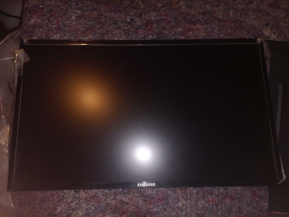 Display monitor samsung LS24F354FHU+alimentator original