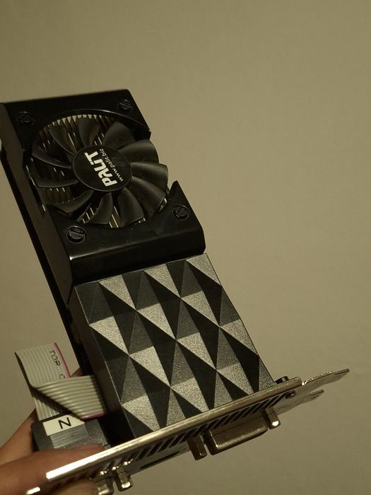 Продам GeForce GT 630 2Gb