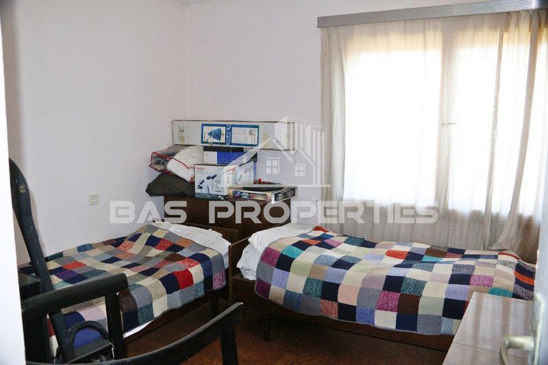 Къща в София, област-гр.Костинброд площ 210