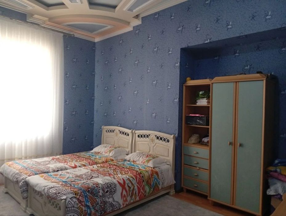 Продается Евродом 4 сотки 8 комнаты Домбрабод  трехуровневый