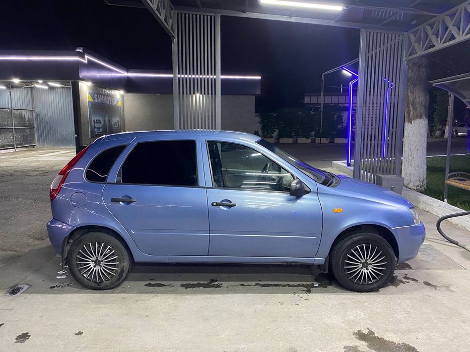 Lada kalina sotiladi