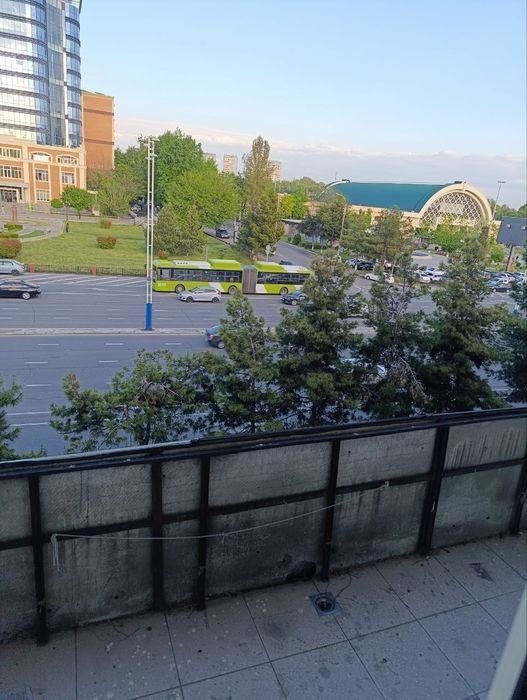 Продаю 4в3/4/4, НЕ ТОРЦЕВАЯ, Ц 4, на против Алайского базара! Ипотека.