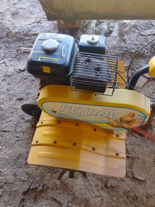 Продавам бензинова мотофреза