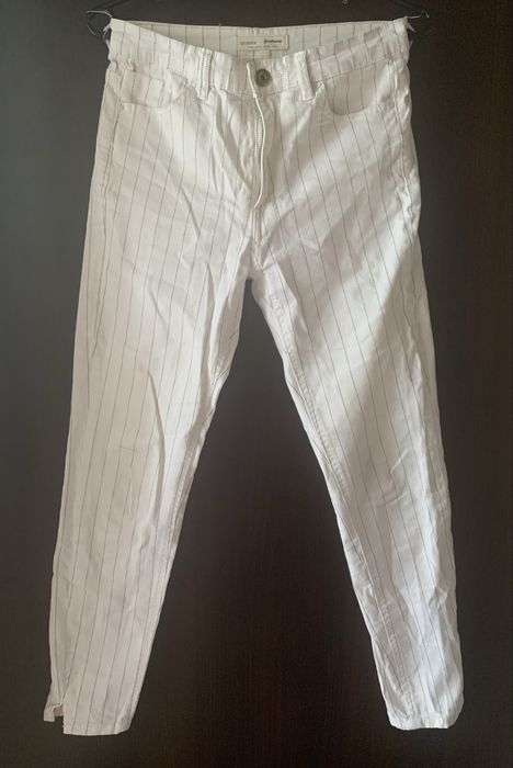 2 чифта панталони.