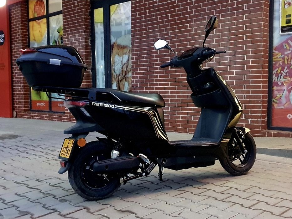 Scuter electric / RKS 1500 REE / fara permis / ideal livrare