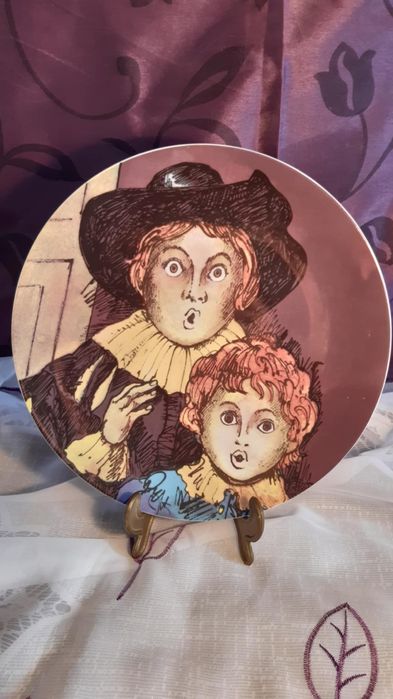 декоративни чинии